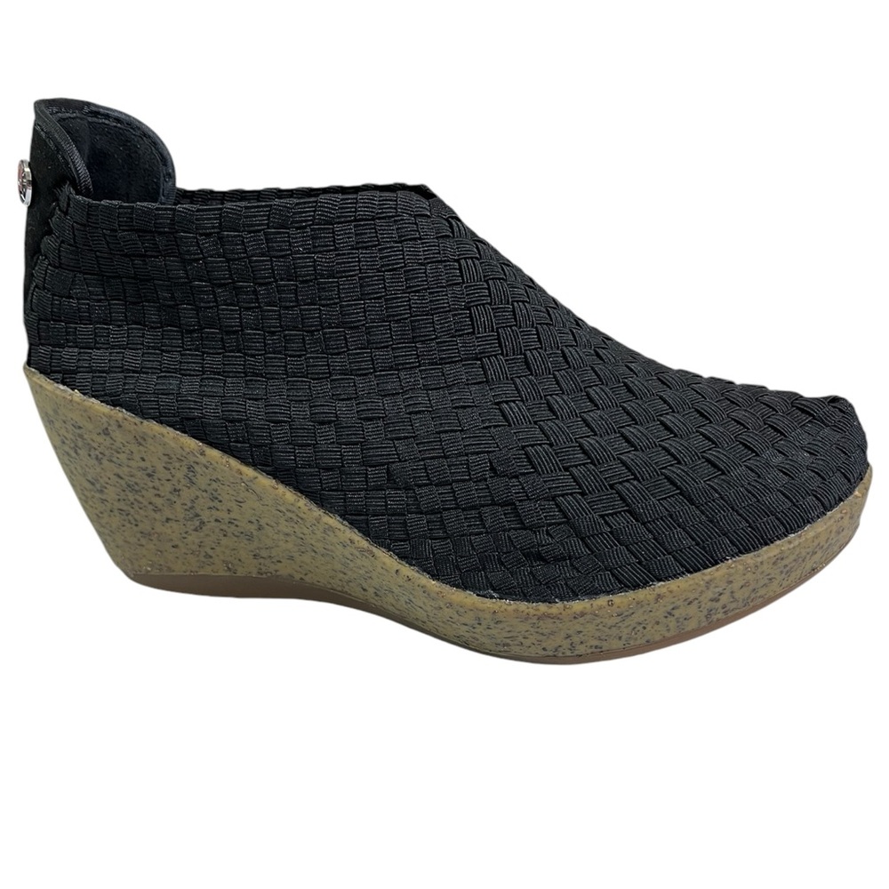 Bernie Mev. Sabrina Pull-On Wedge, 1” Plarform Woven Clog Booties Black, Size 40